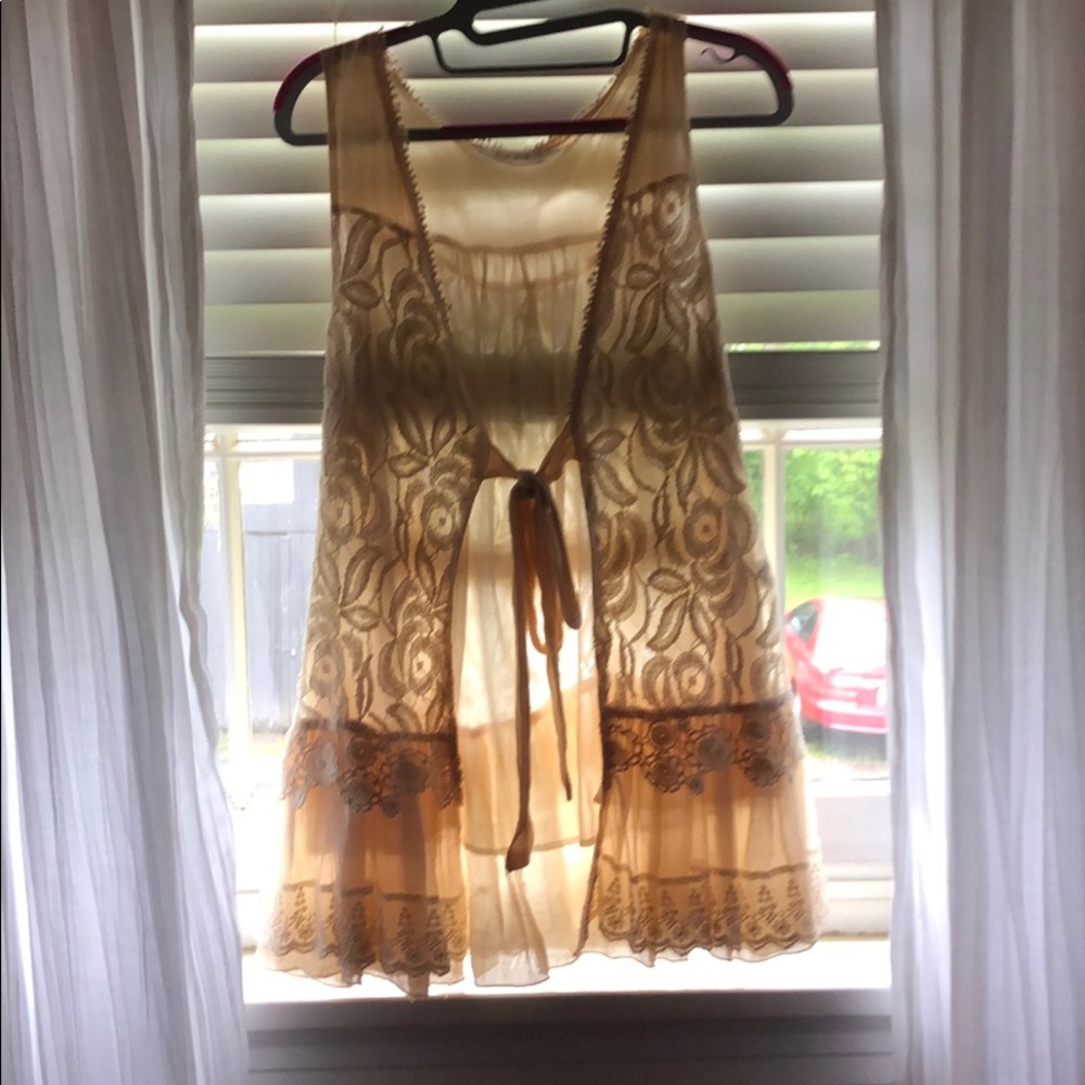 Blue bird laced tied top